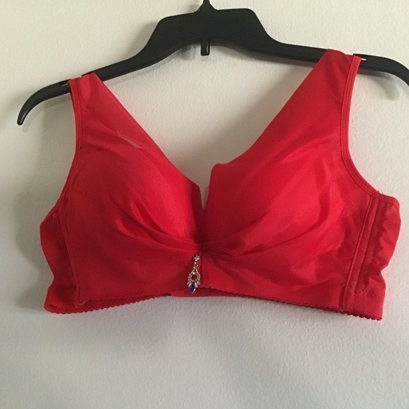 Other - Sexy red bra NWOT size 36